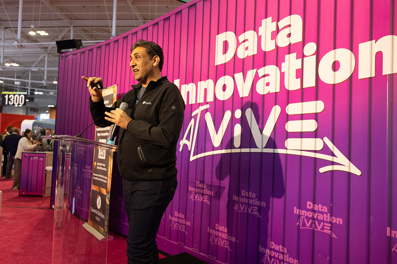 vive2025-datainnovationstage-1.jpg