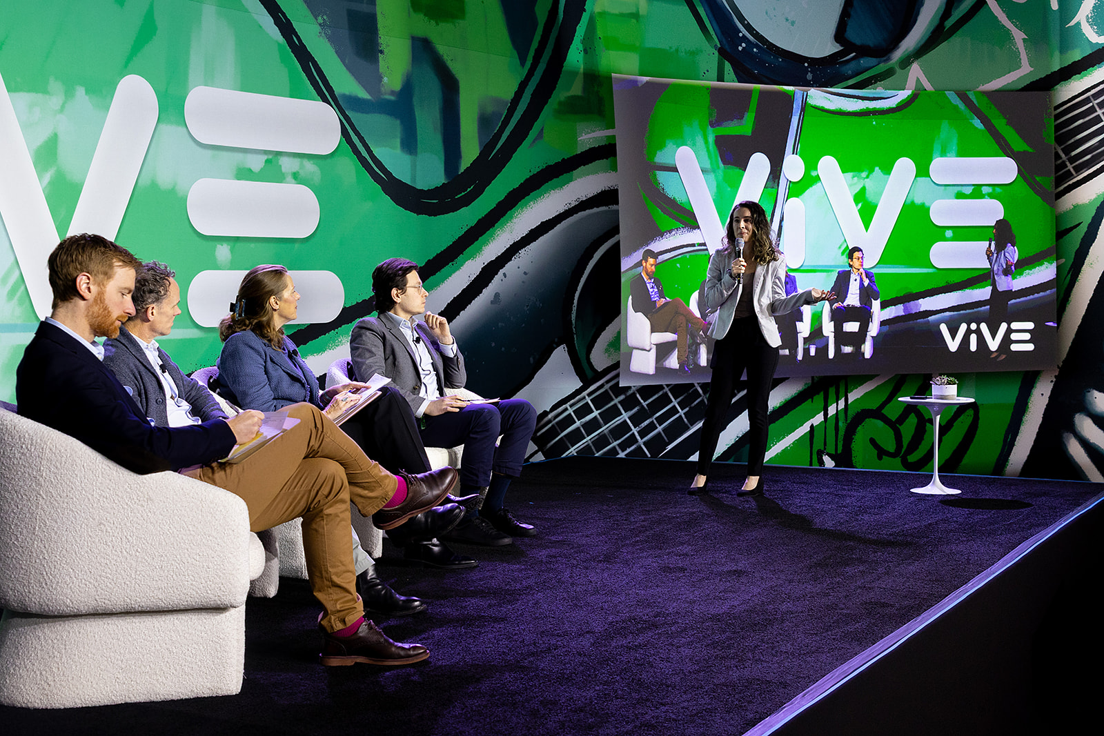 vive2025-pitch2.jpg
